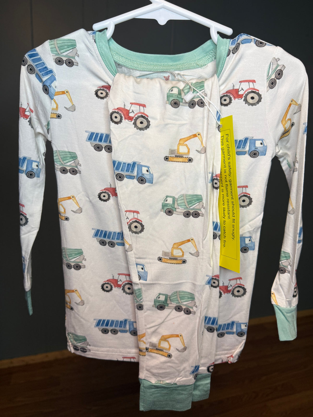 Trucks/Tractors Two Piece Set